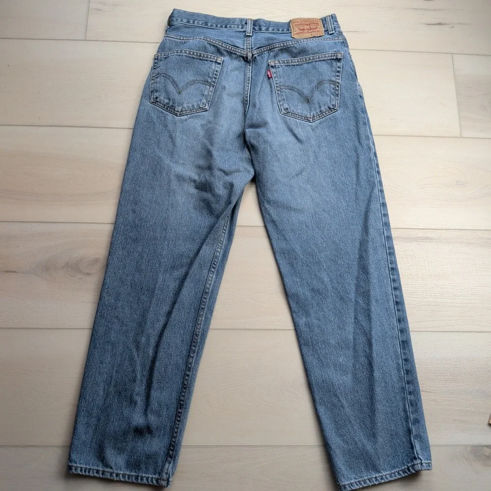Levis small spot